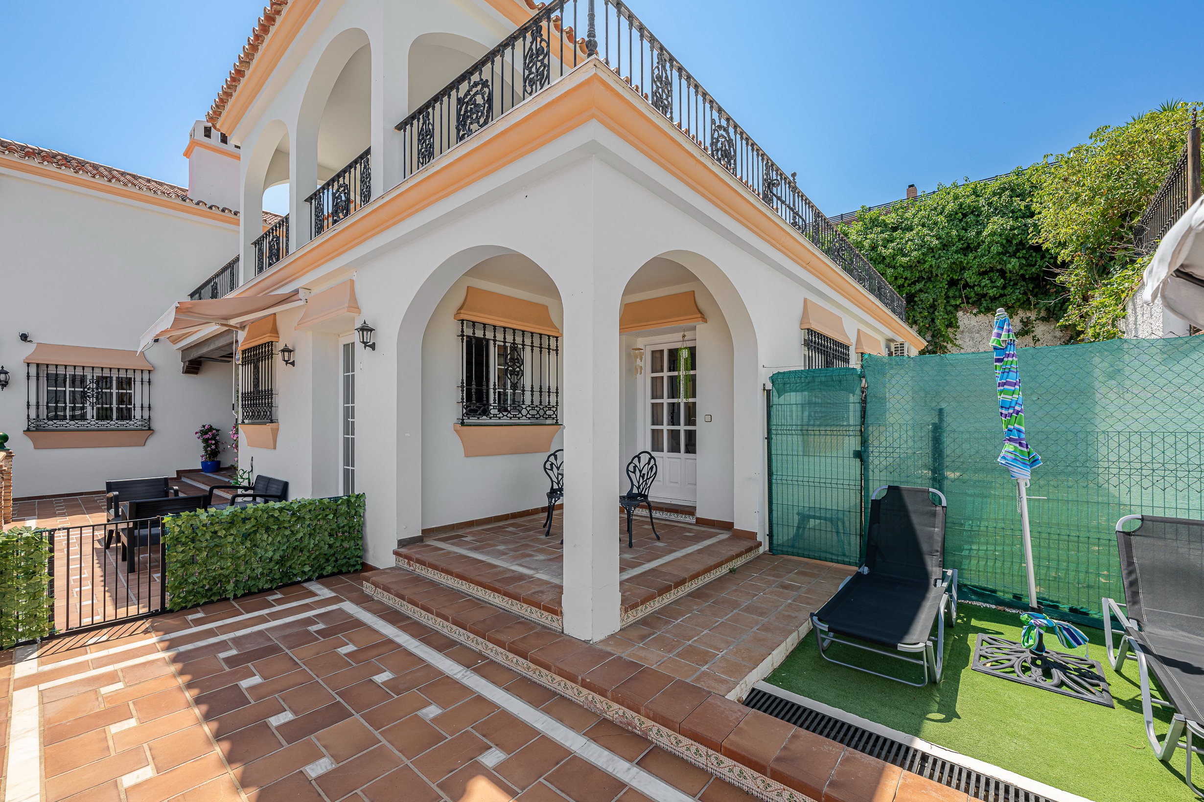 5 Bed - Villa for Sale in Mijas