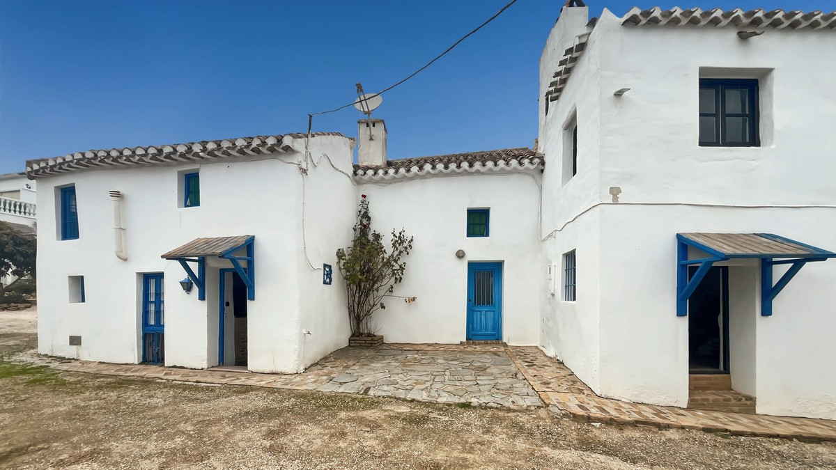 Casa Adosada de 3 Dormitorios y 2 Baños en venta en Villanueva del Rosario