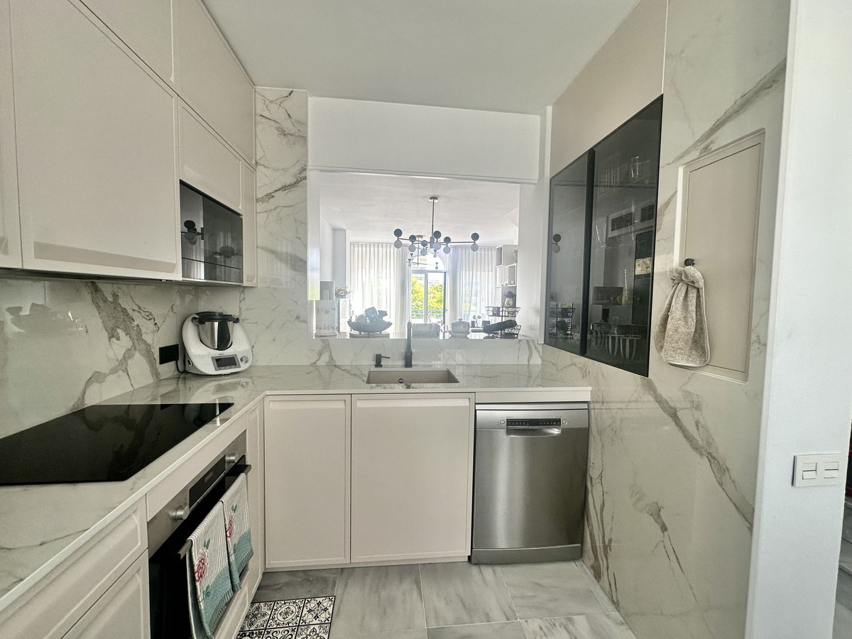 2 Bed, 3 Bath - Apartment for Rent in Marbella