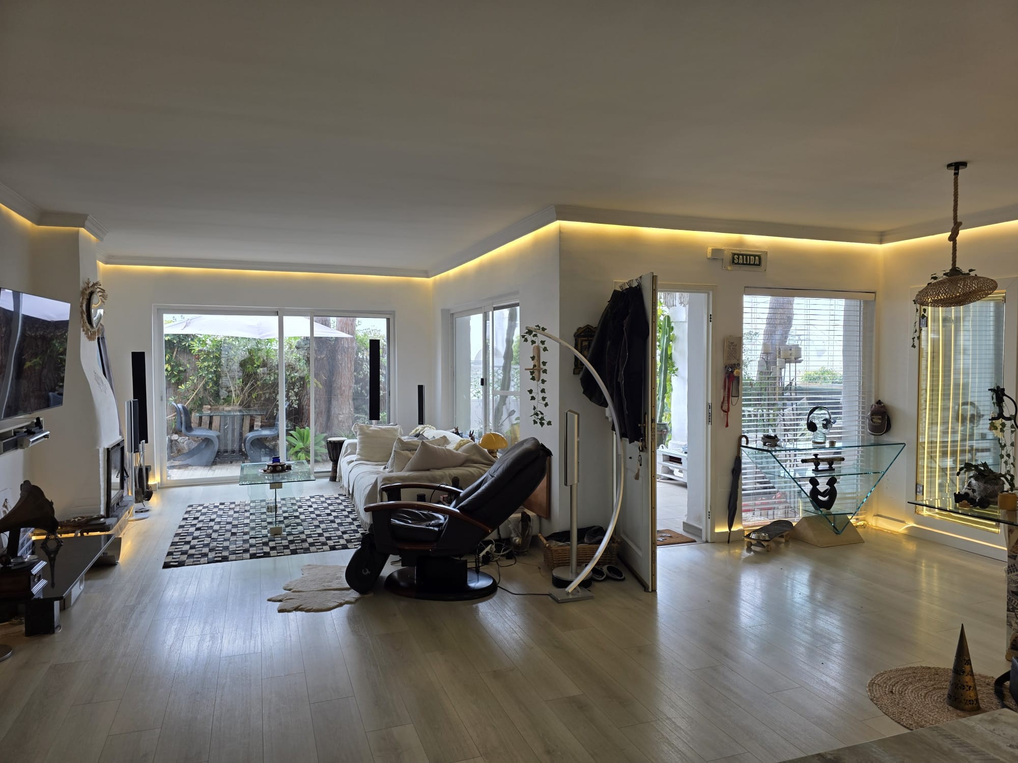 Casa de 3 Dormitorios en venta en Artola, Marbella