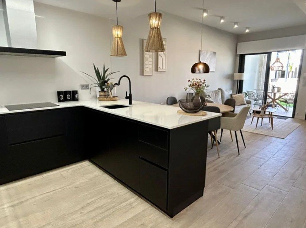 Piso de 3 Dormitorios y 2 Baños en venta en Orihuela Costa
