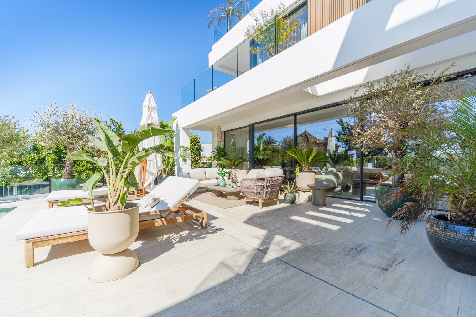 Casa de 4 Dormitorios y 4 Baños en venta en Marbesa, Marbella