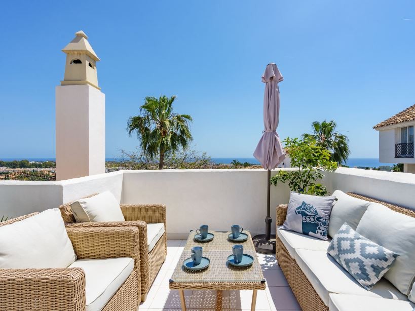 Piso de 4 Dormitorios y 2 Baños en alquiler vacacional en La Alqueria, Estepona
