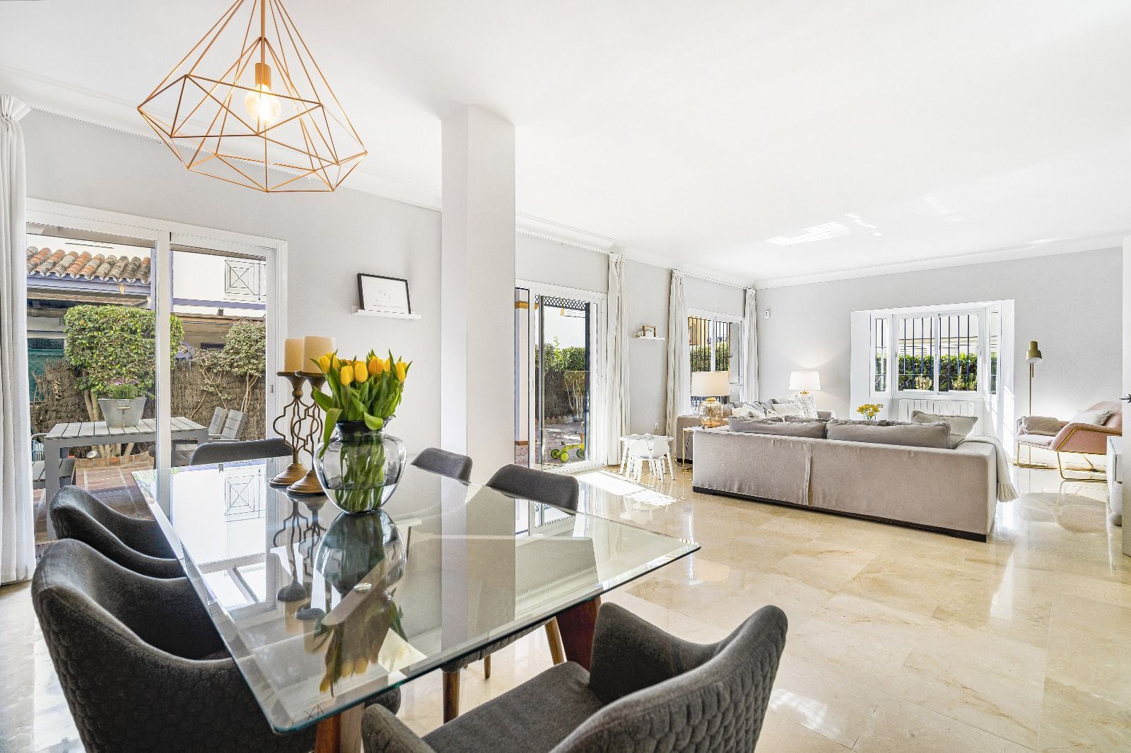 5 спални - Вила за продажба в Guadalmina Alta, San Pedro de Alcántara