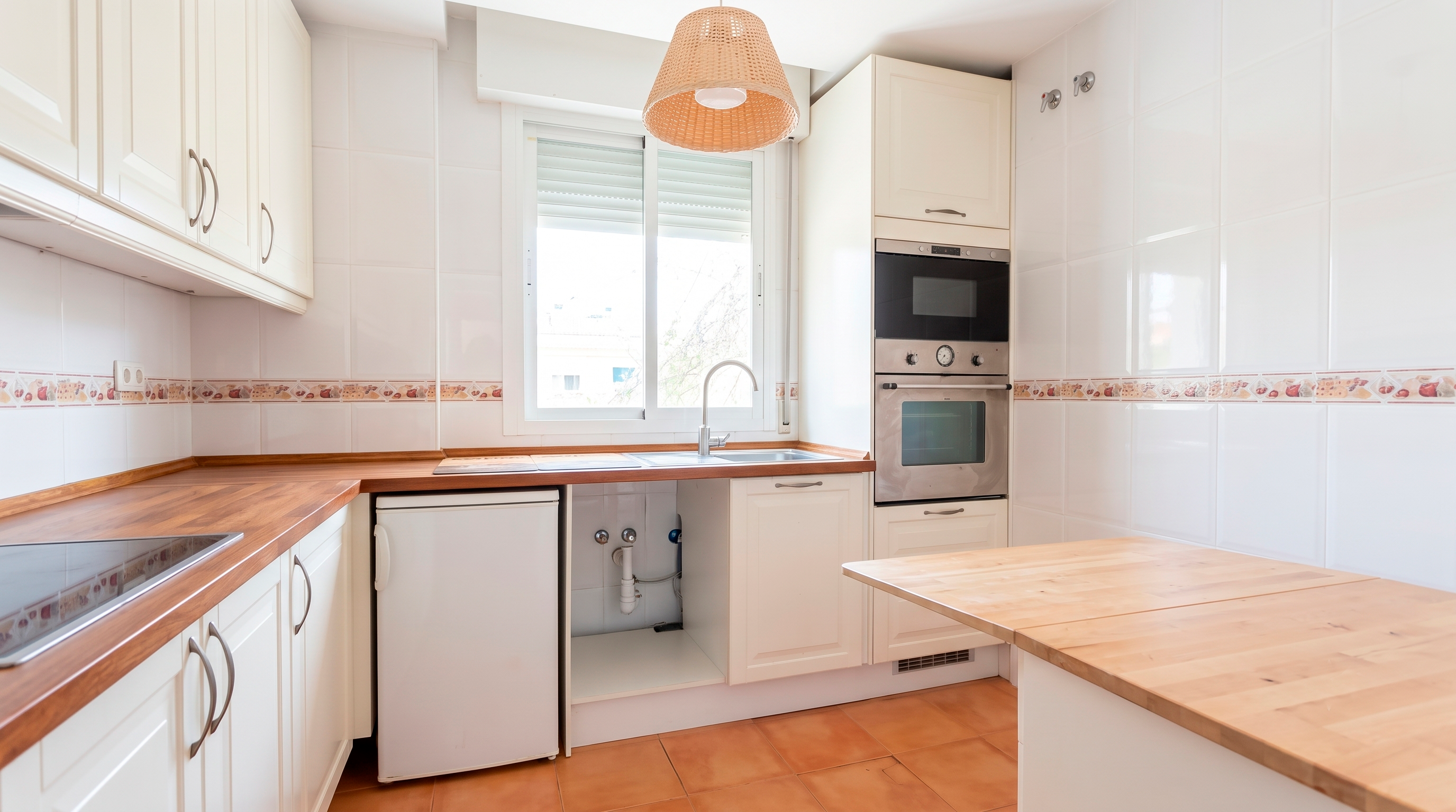 Piso de 3 Dormitorios y 2 Baños en venta en Puerto Banús, Marbella