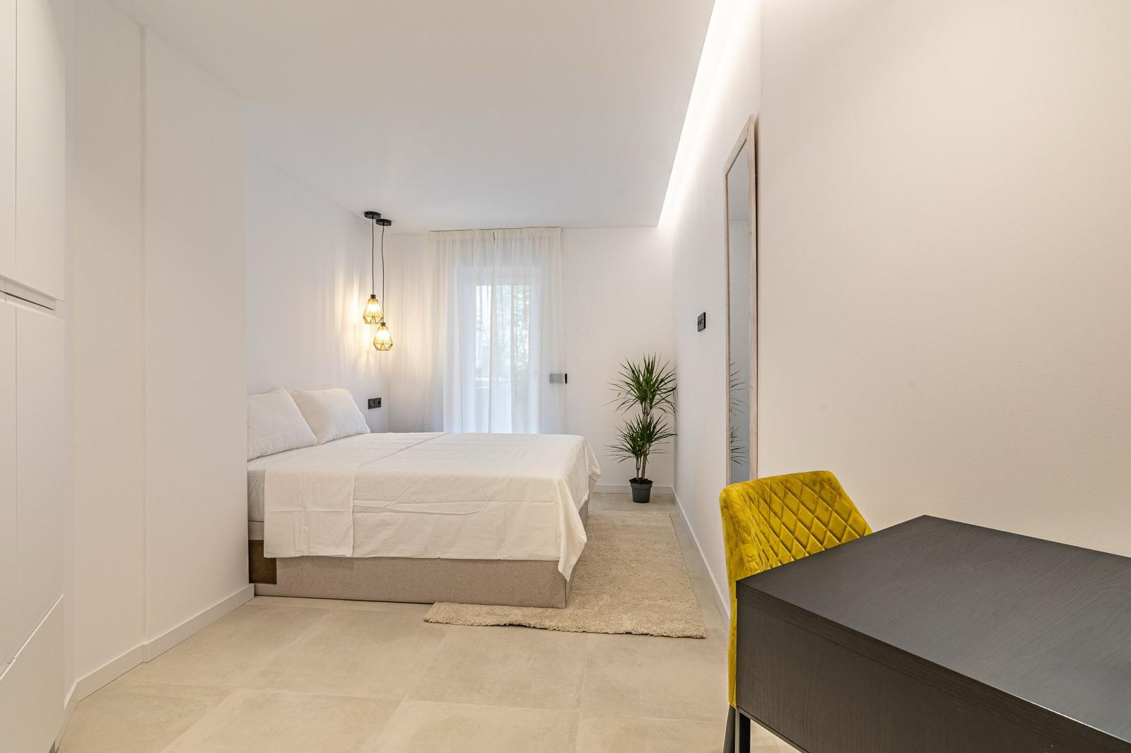 Piso de 3 Dormitorios en venta en Puerto Banús, Marbella