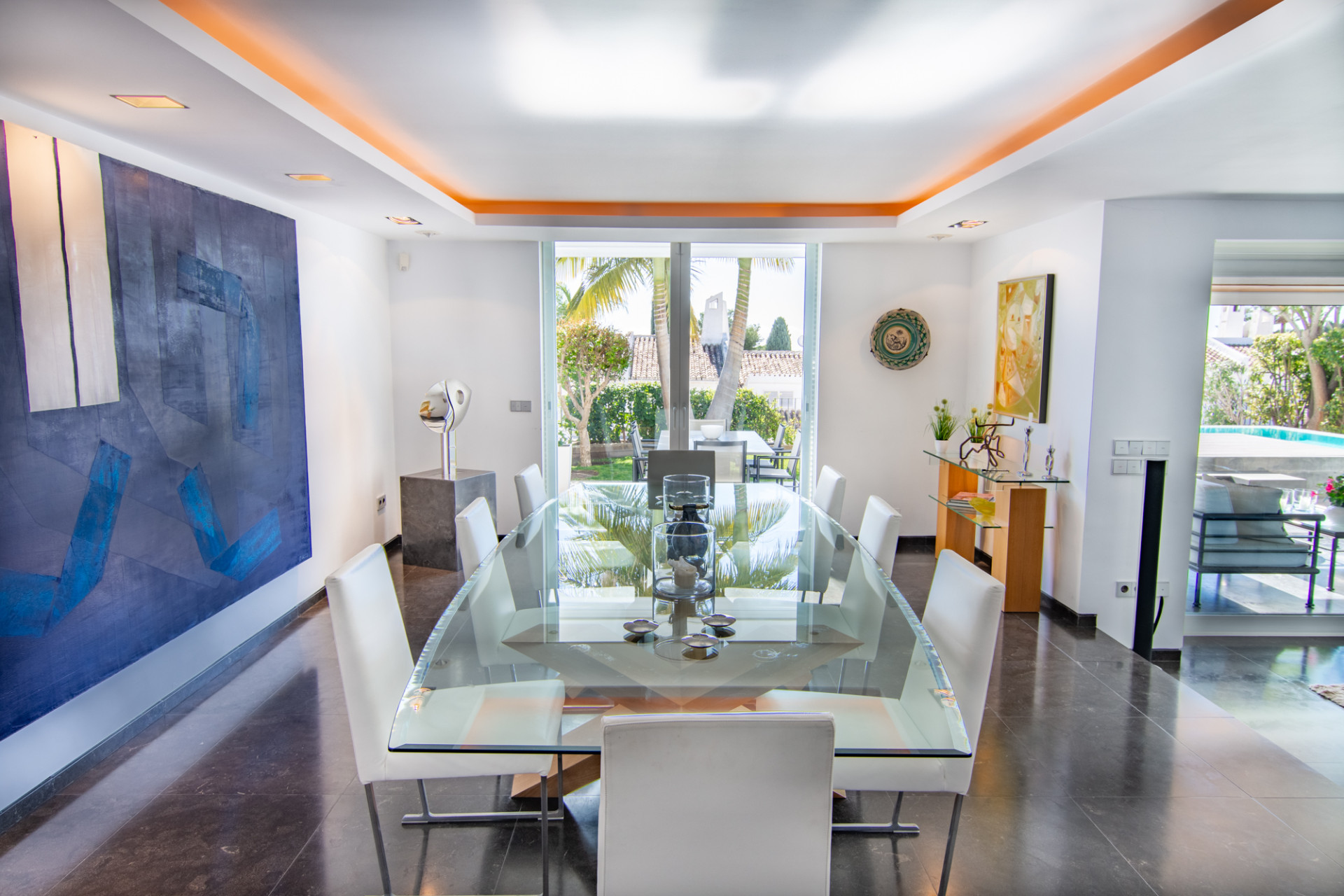 Casa de 4 Dormitorios en venta en Nueva Andalucía, Marbella