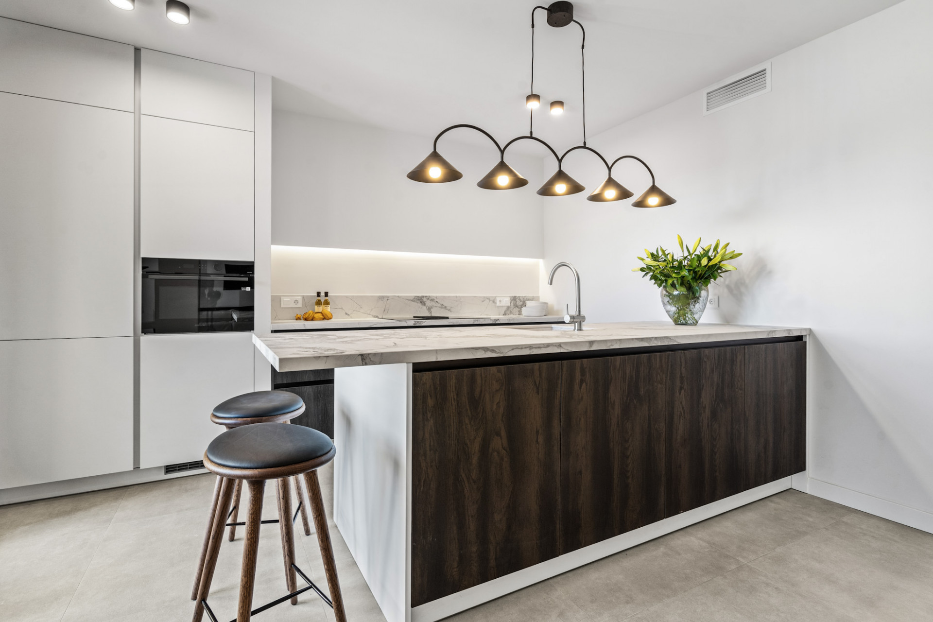 Piso de 2 Dormitorios en venta en Nueva Milla de Oro, Estepona