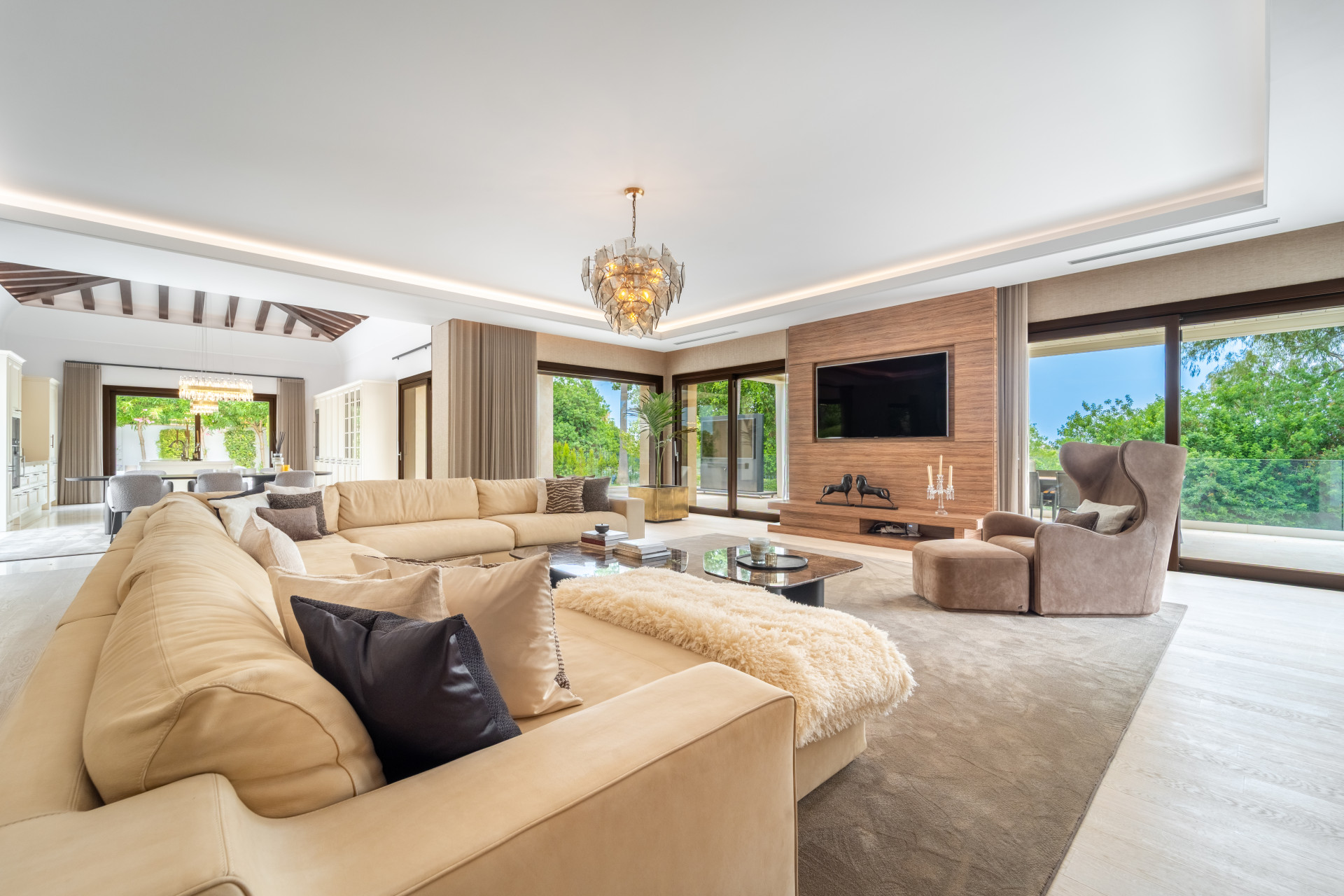 Casa de 5 Dormitorios en venta en Nueva Andalucía, Marbella