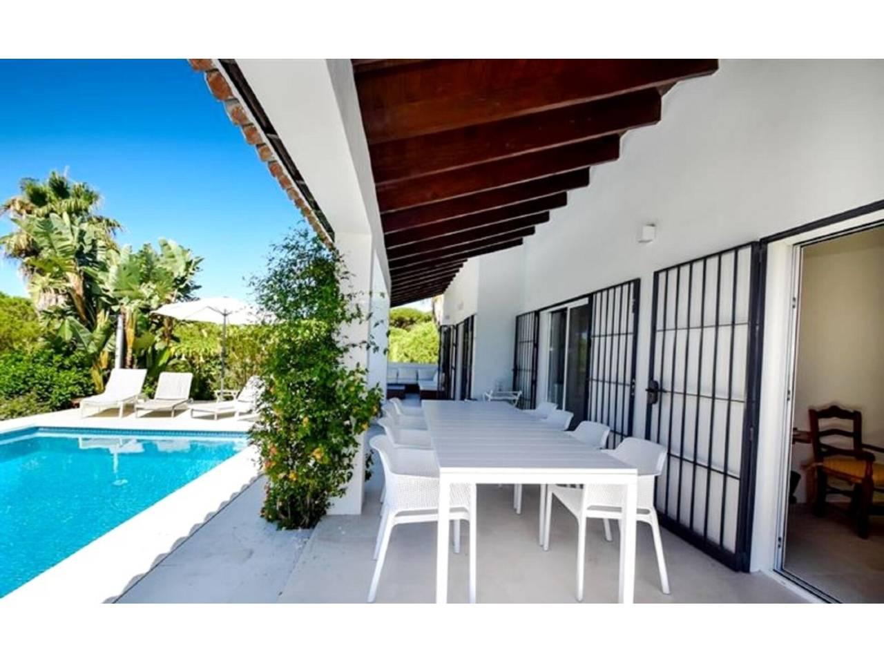 4 спални - Редова къща Ваканционен наем в Marbella Centre