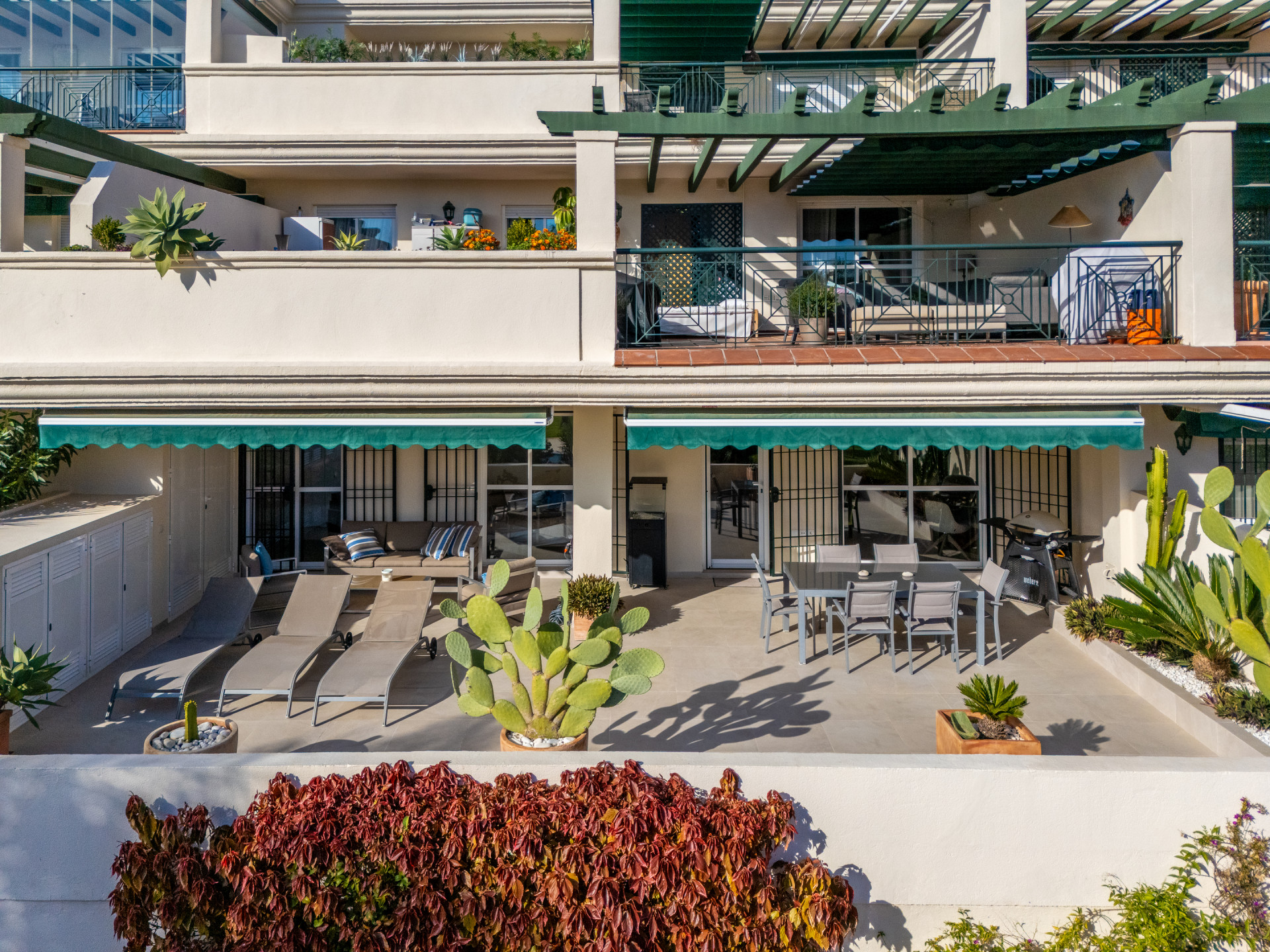 Piso de 2 Dormitorios en venta en Nueva Andalucía, Marbella