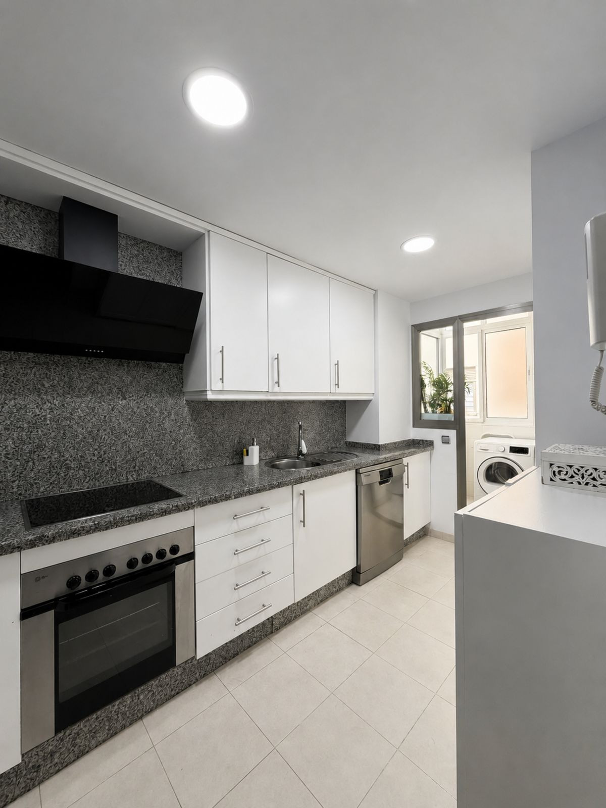 3 Bed - Apartment for Sale in El Pinillo, Torremolinos