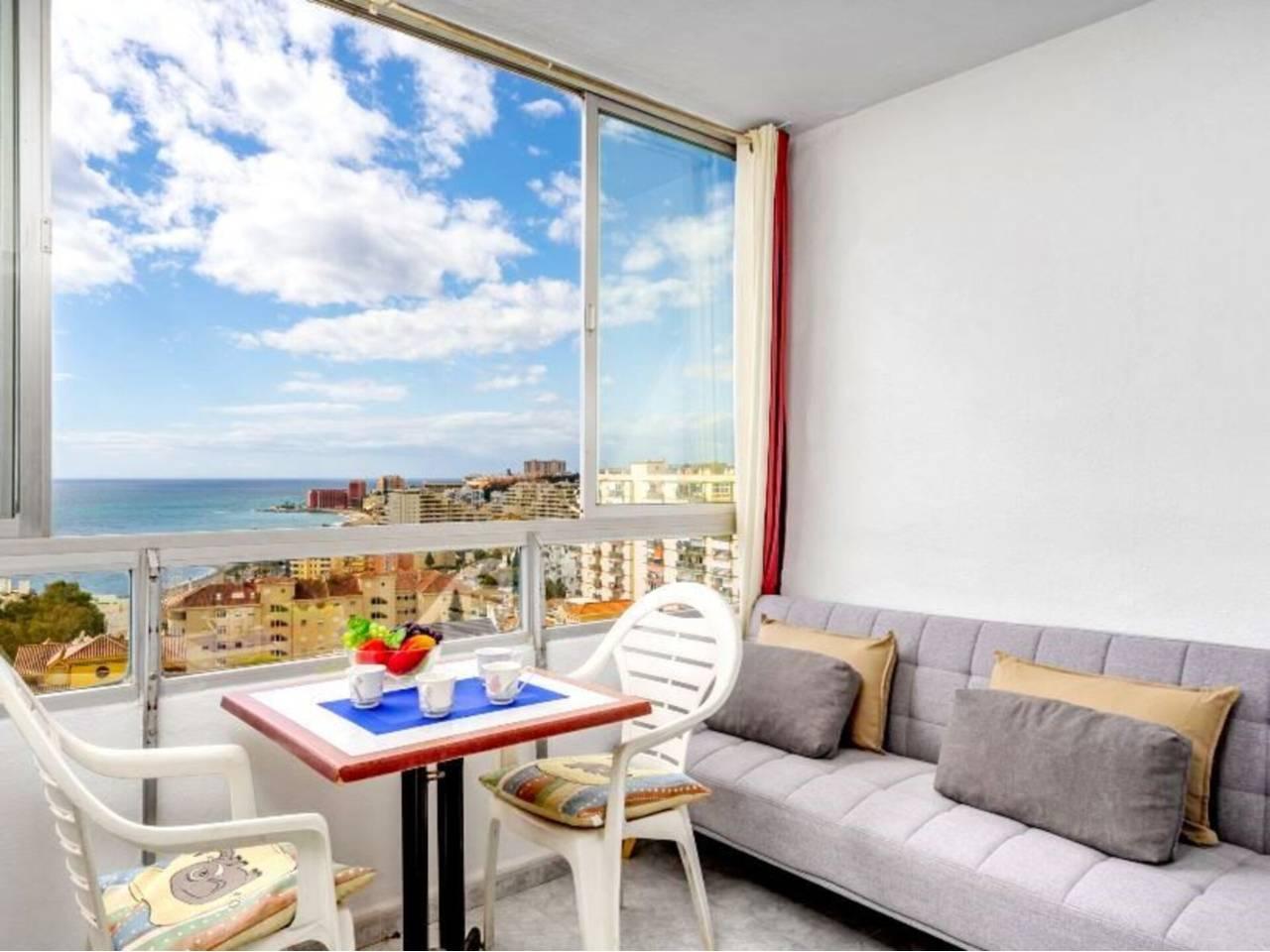 1 Bed, 1 Bath - Apartment Holiday Rental in Benalmadena Costa