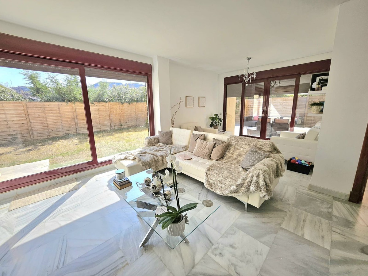 Casa de 3 Dormitorios en venta en Los Flamingos, Benahavís