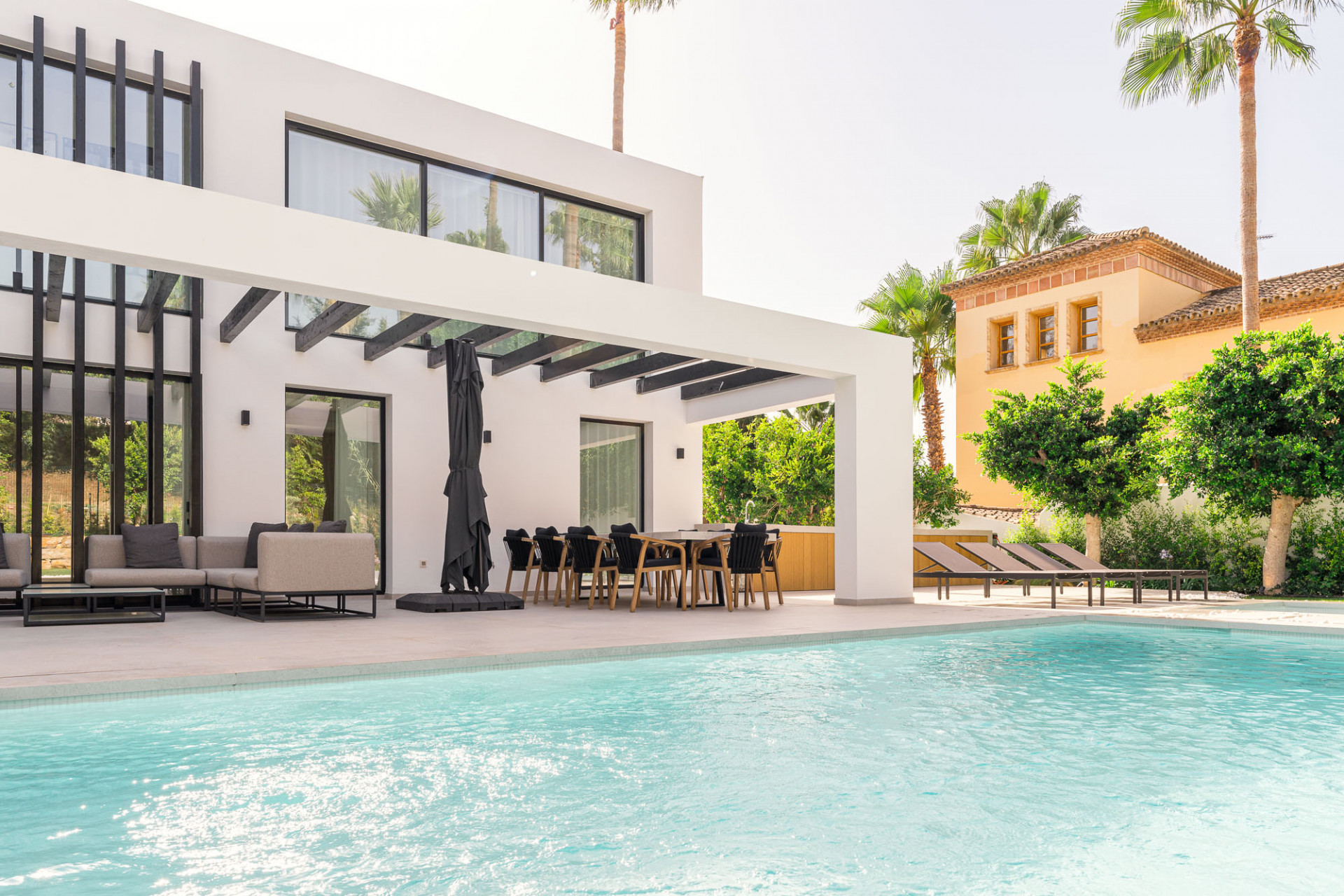 4 Bed, 4 Bath - Villa for Sale in Nueva Andalucia, Marbella