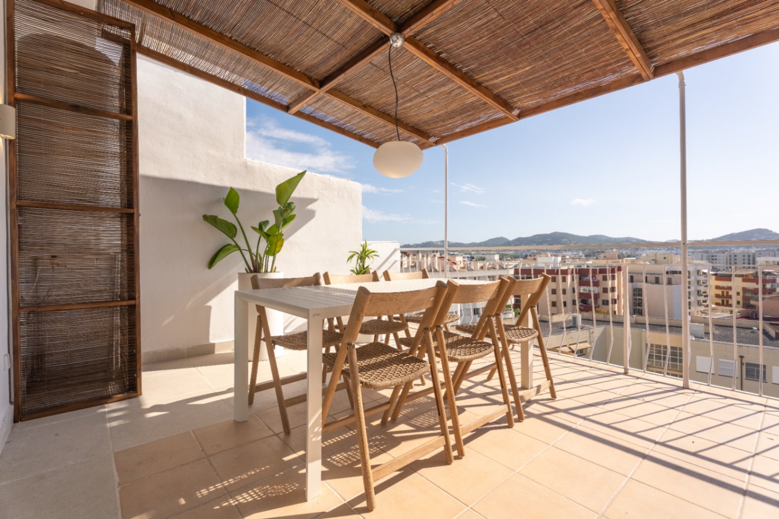 Piso de 4 Dormitorios y 3 Baños en venta en Eivissa