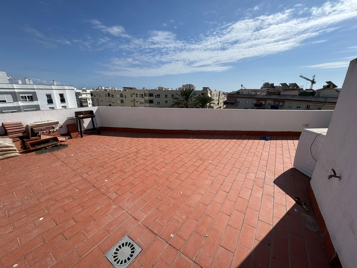 Ático de 4 Dormitorios en venta en Estepona