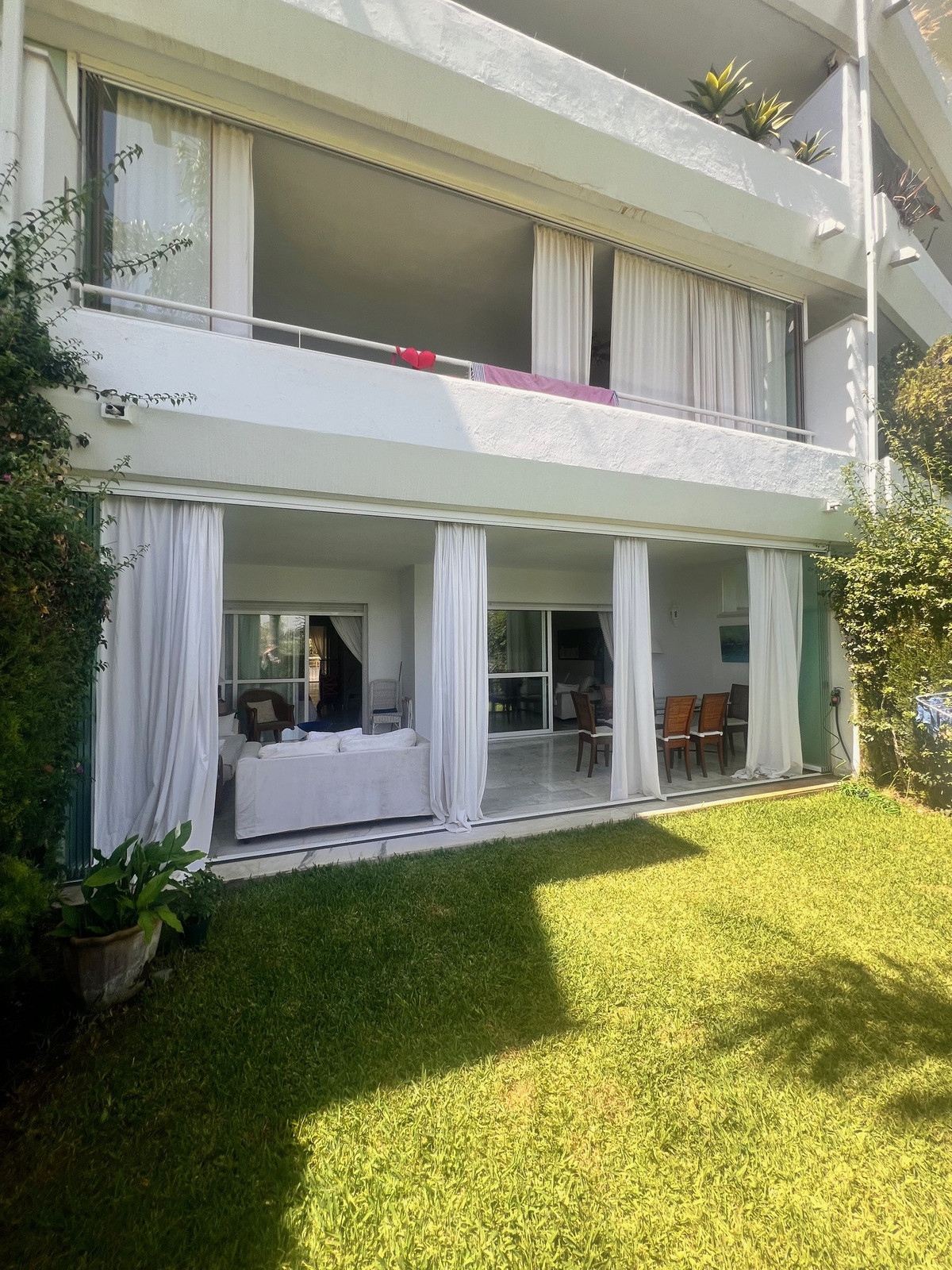 Piso de 3 Dormitorios y 3 Baños en venta en Guadalmina Baja, San Pedro de Alcántara