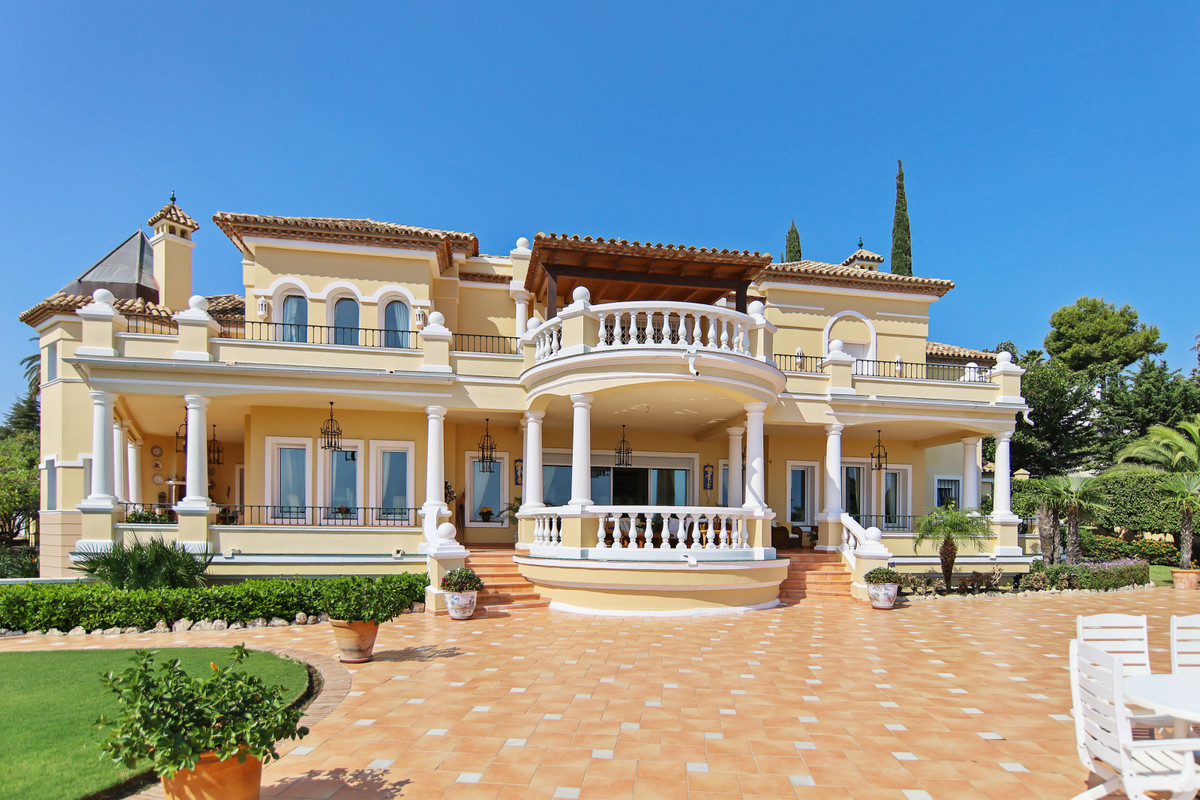 Casa de 5 Dormitorios y 5 Baños en venta en El Paraíso
