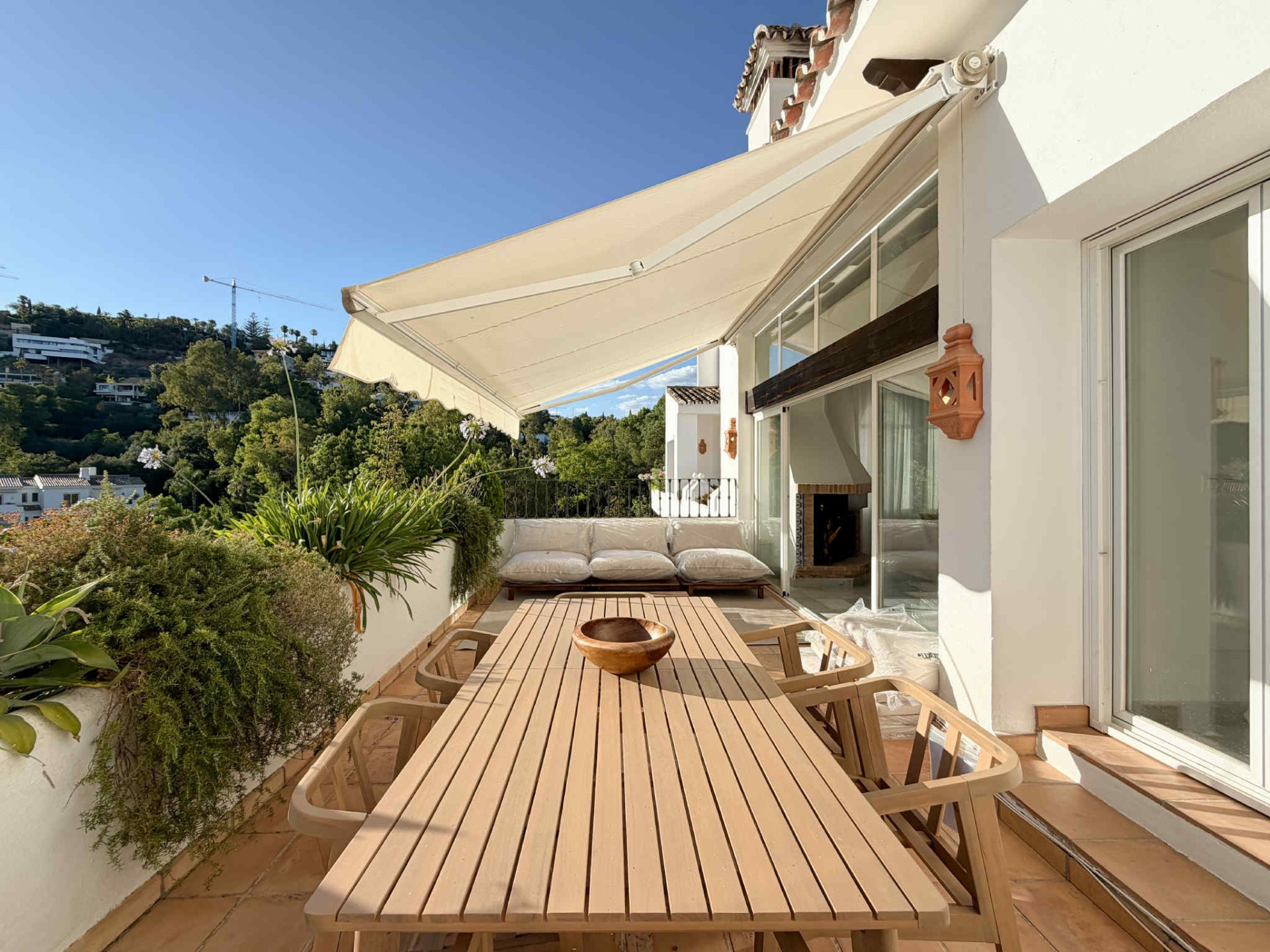 Casa Adosada de 3 Dormitorios y 2 Baños en venta en La Quinta, Benahavís