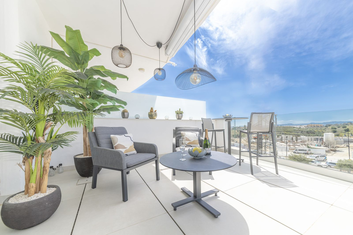 Piso de 2 Dormitorios y 2 Baños en venta en Benalmádena Costa