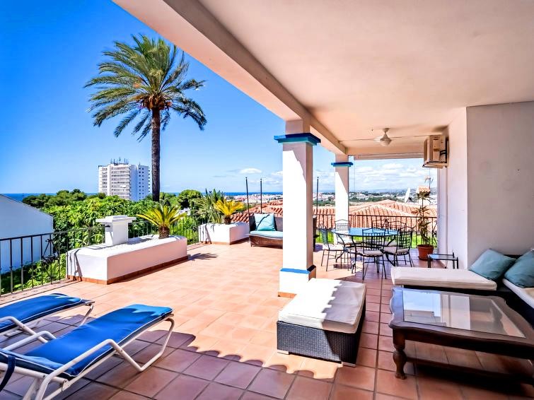 4 Bed, 3 Bath - Villa Holiday Rental in Nueva Andalucia, Marbella