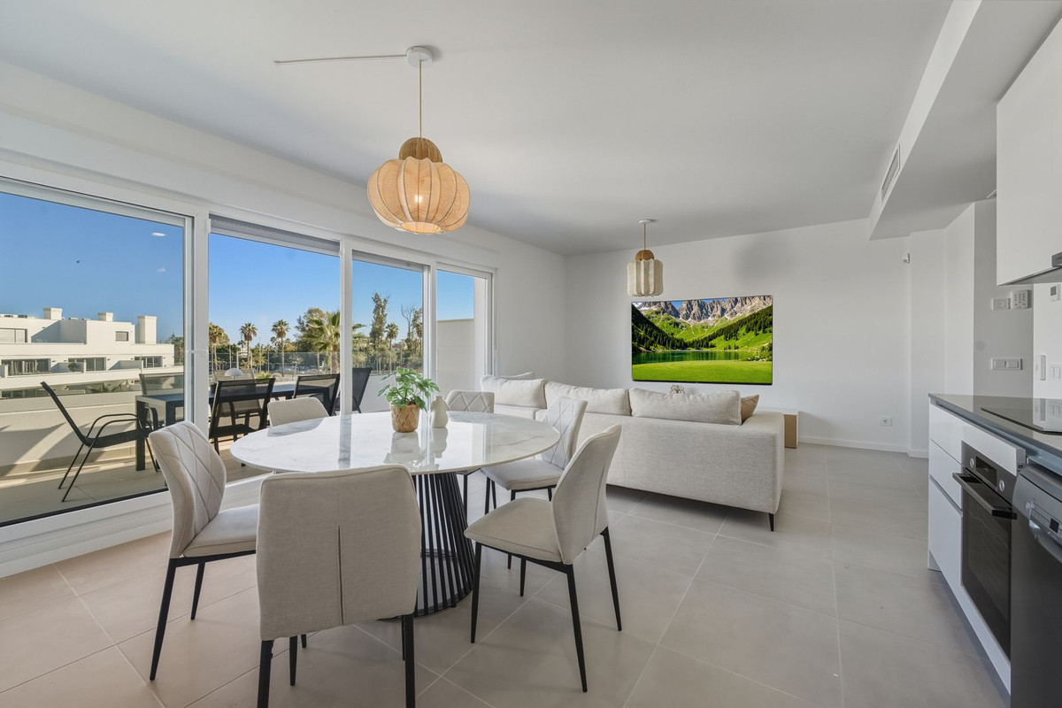 2 Bed, 2 Bath - Apartment for Rent in Estepona