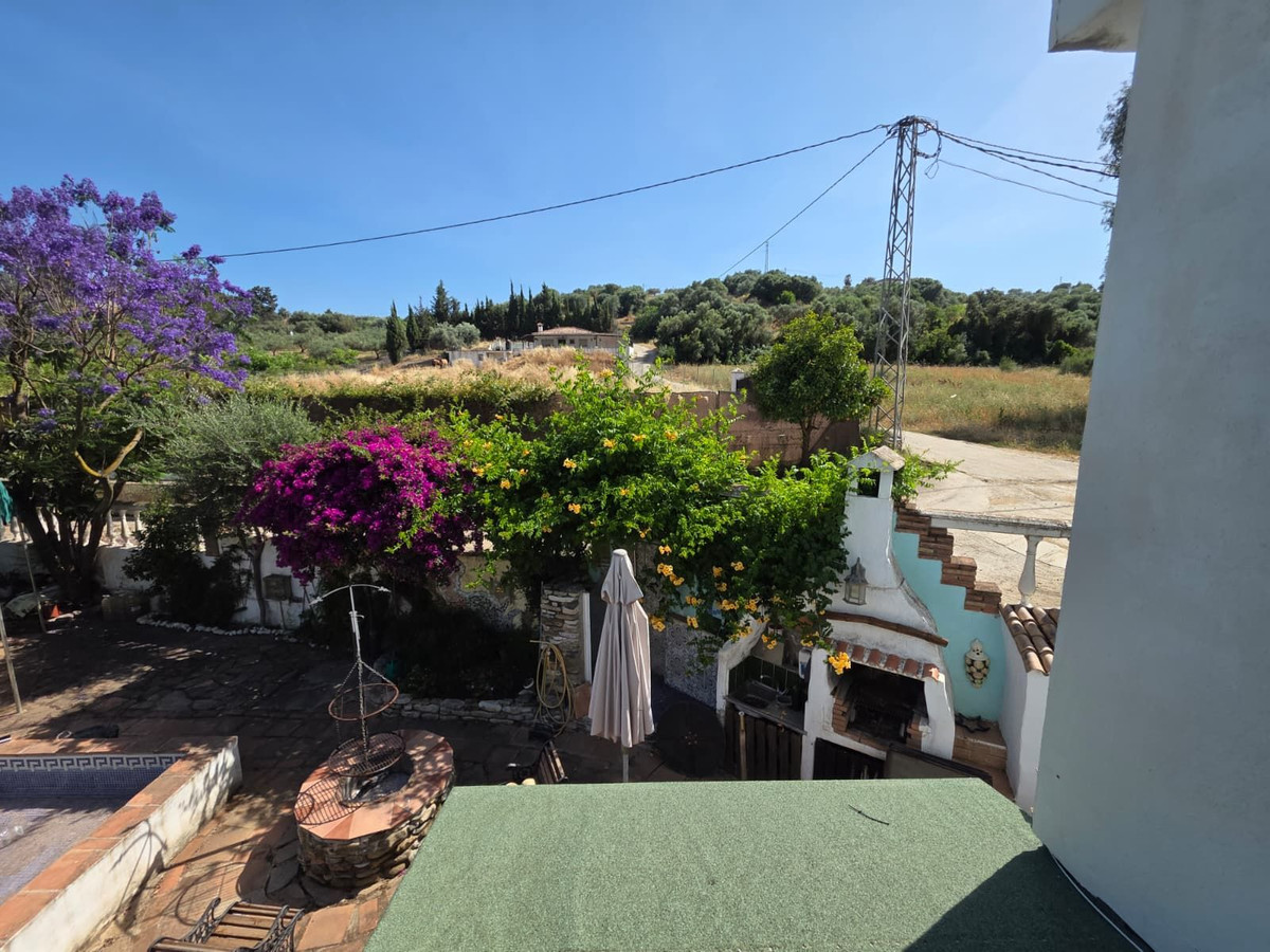 Finca de 4 Dormitorios y 2 Baños en venta en Guaro