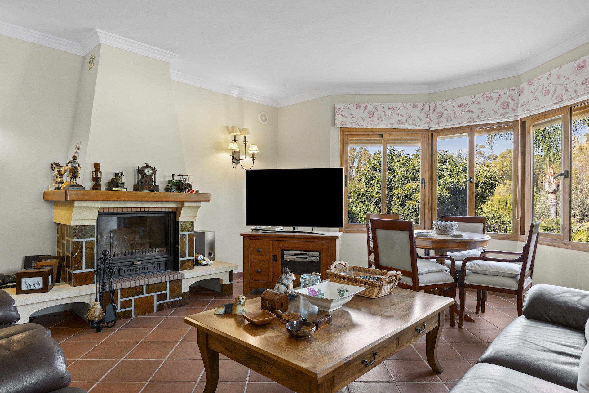 Casa de 5 Dormitorios y 4 Baños en venta en La Quinta, Benahavís