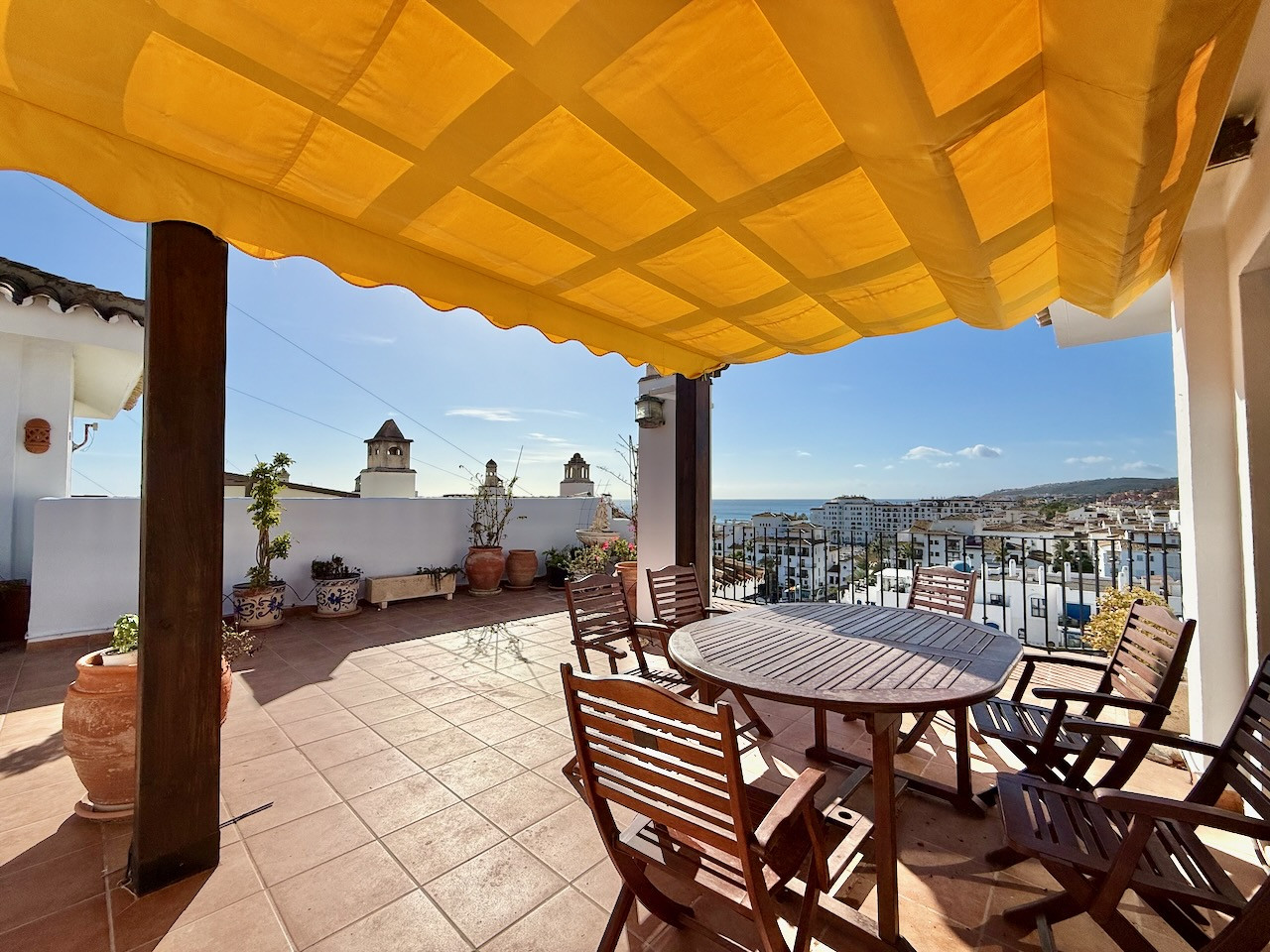 3 Bed - Penthouse for Sale in La Duquesa
