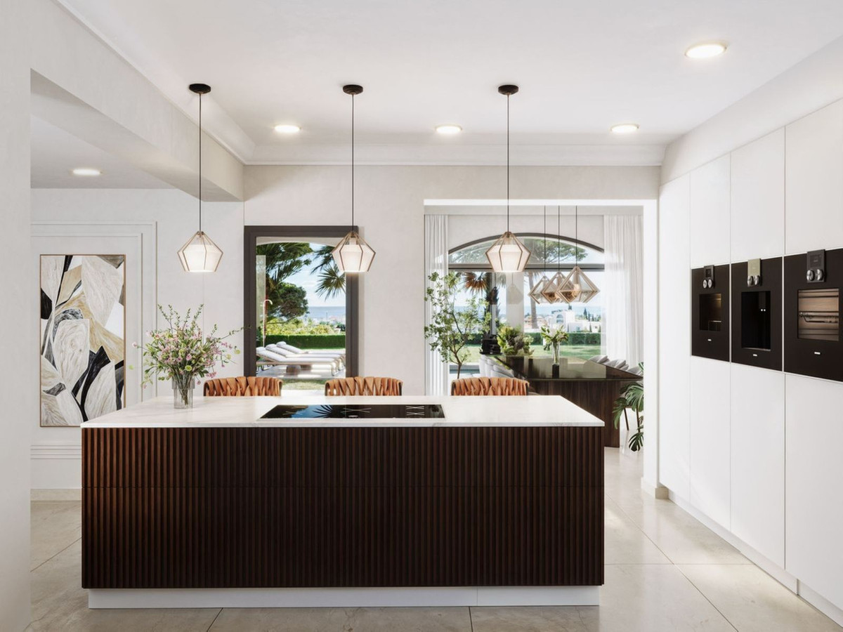 Casa de 6 Dormitorios y 6 Baños en venta en Benahavís