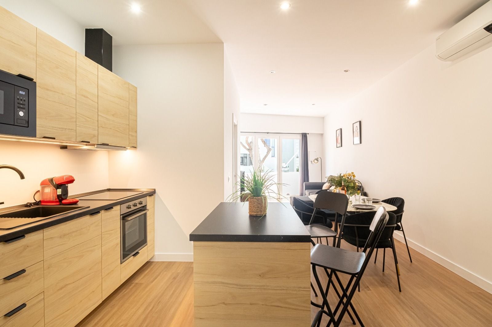 Piso de 2 Dormitorios y 1 Baño en venta en Calahonda, Mijas