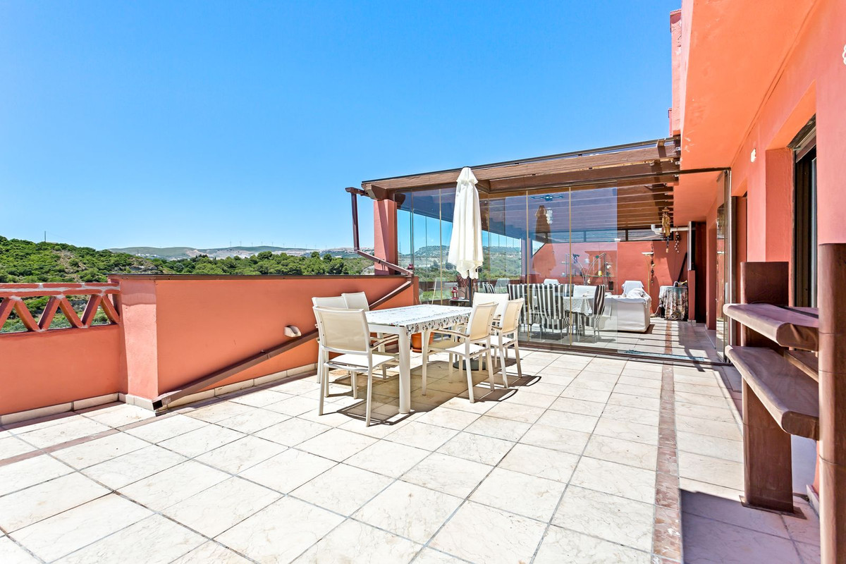 Ático de 3 Dormitorios y 2 Baños en venta en Casares