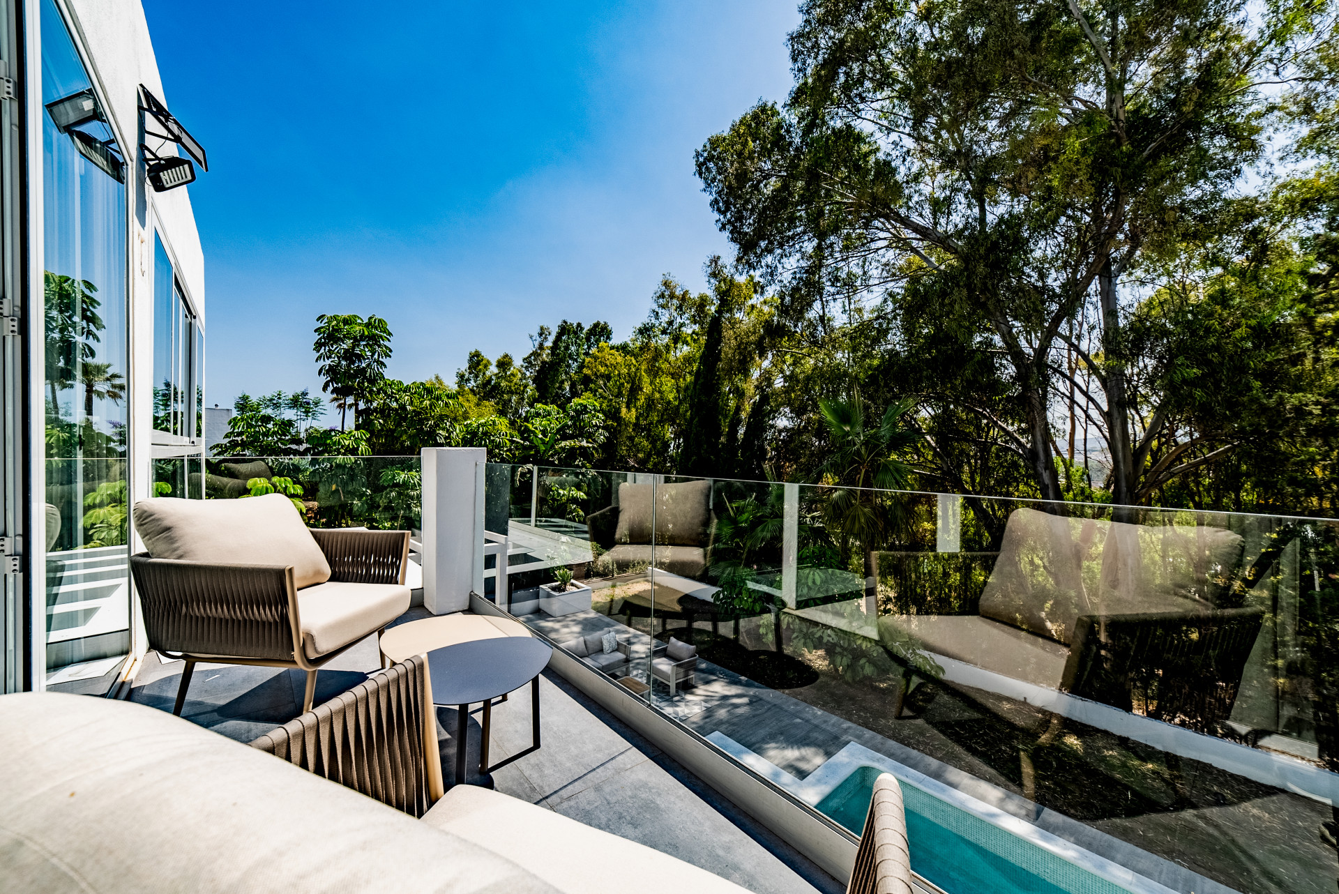 Casa de 4 Dormitorios y 5 Baños en venta en Nueva Andalucía, Marbella