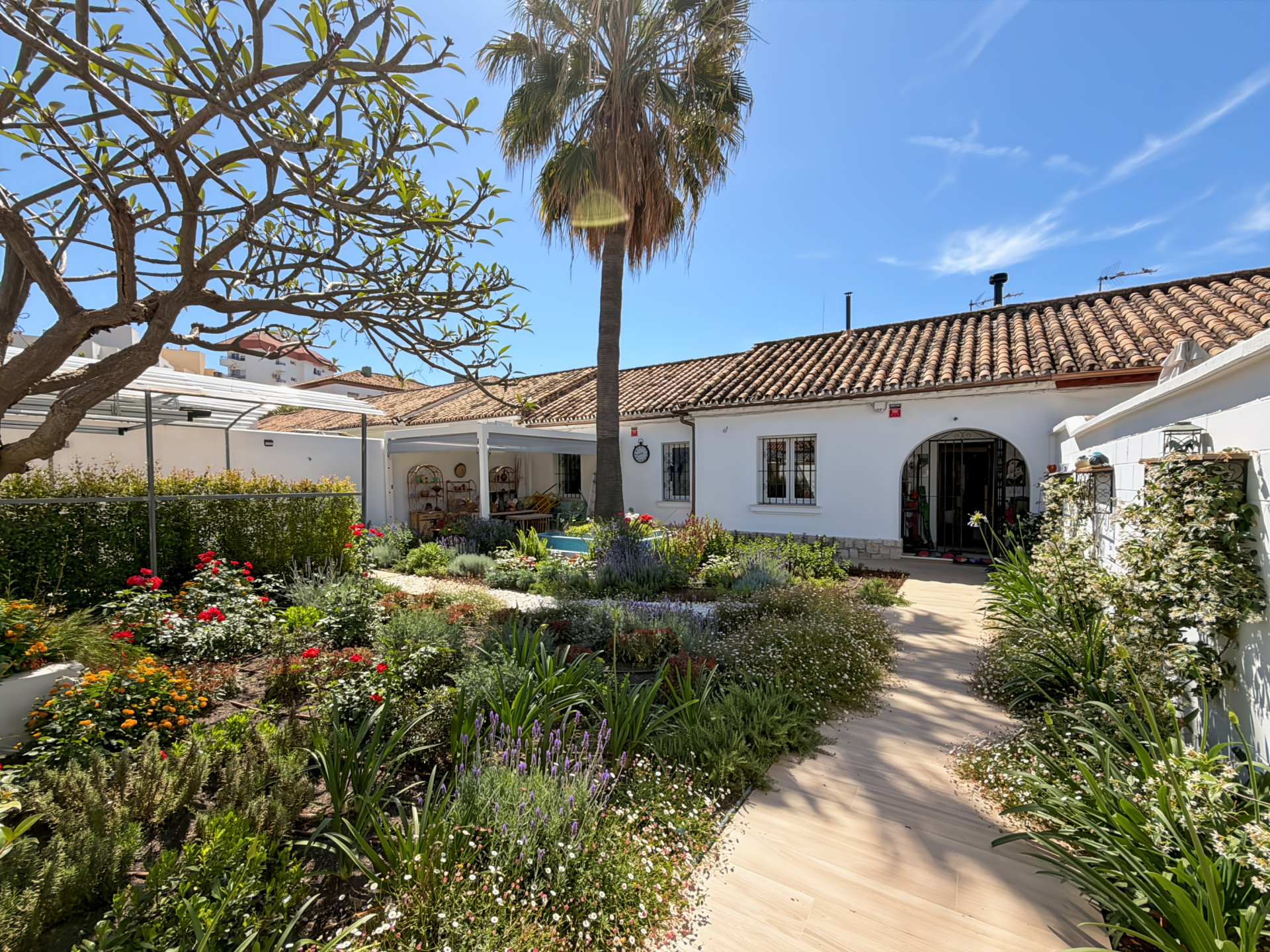 Casa de 5 Dormitorios y 3 Baños en venta en Ciudad Jardín, Málaga
