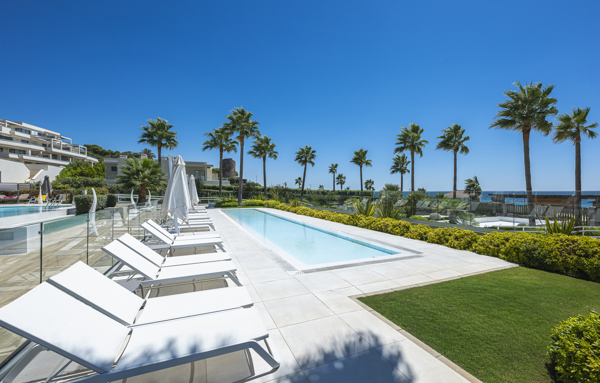Piso de 2 Dormitorios y 2 Baños en venta en Estepona