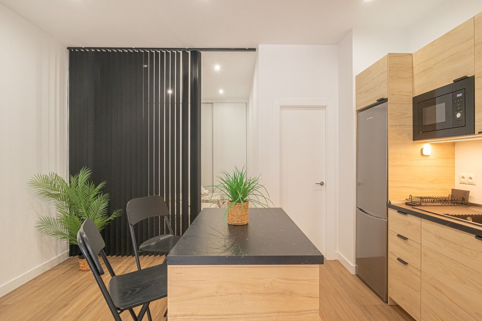 Piso de 2 Dormitorios y 1 Baño en venta en Calahonda, Mijas