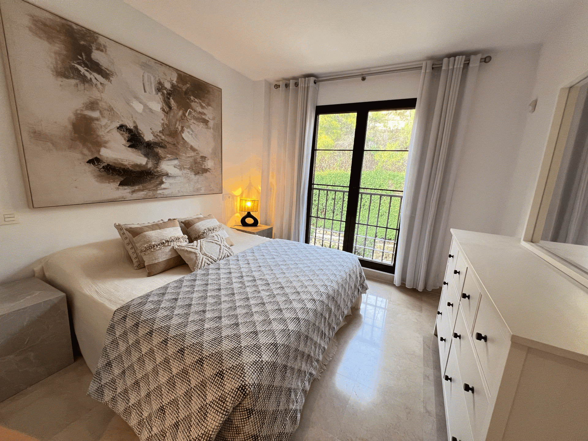 3 Bed - Apartment for Rent in New Golden Mile, Estepona
