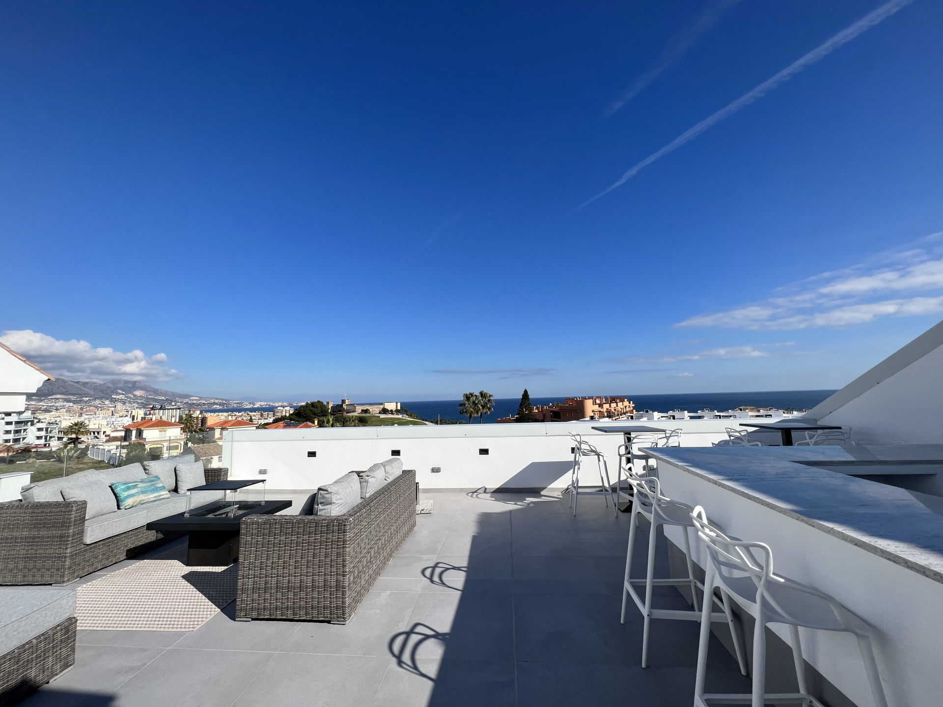 2 Bed - Apartment for Sale in Castillo Sohail Myramar, Fuengirola