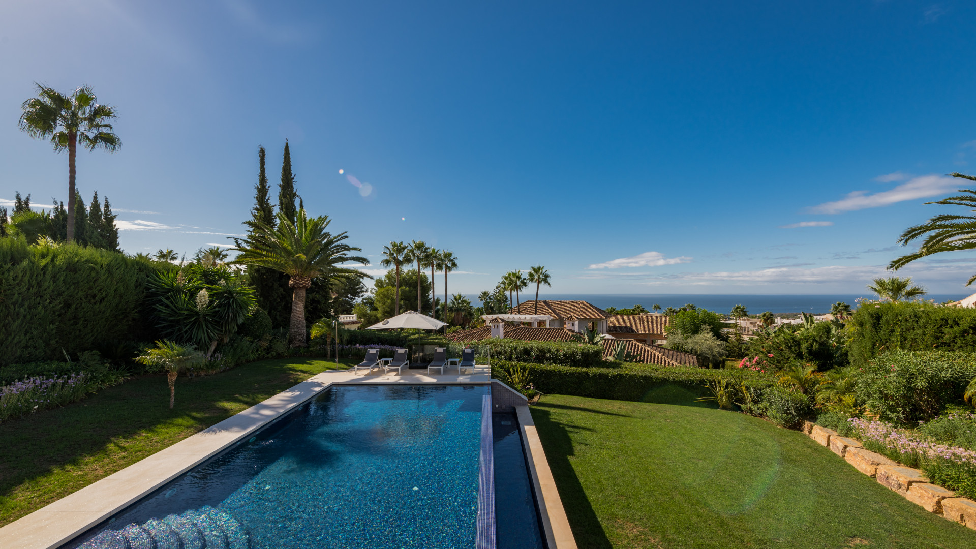 Casa de 7 Dormitorios y 7 Baños en venta en Sierra Blanca, Marbella