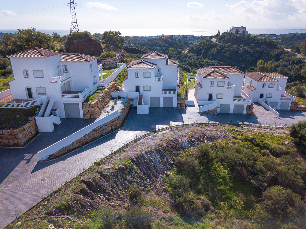 Casa de 4 Dormitorios en venta en Estepona