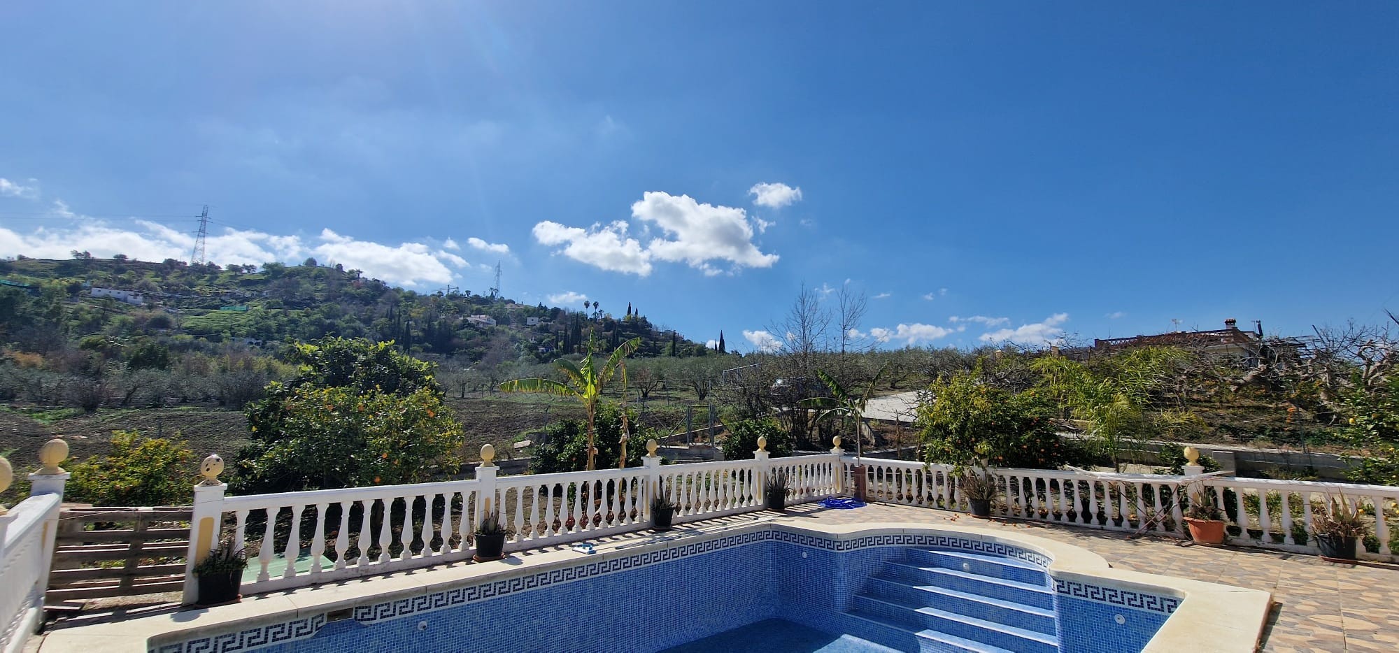 Finca de 3 Dormitorios y 1 Baño en venta en Coin