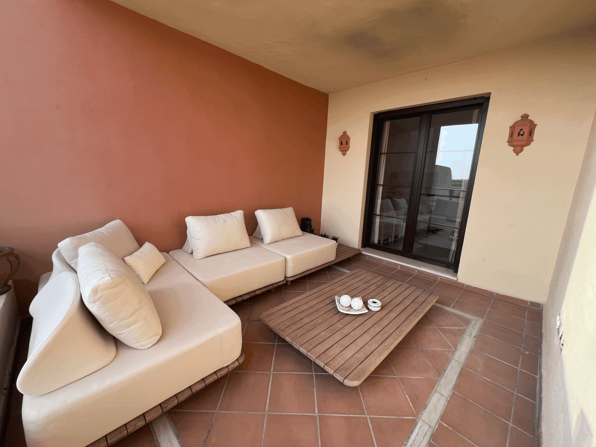 3 Bed - Apartment for Rent in New Golden Mile, Estepona
