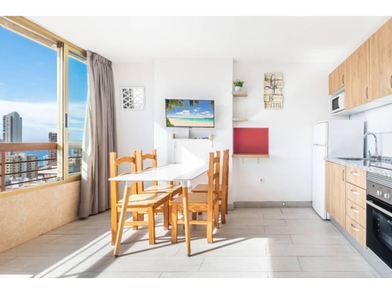 Piso de 2 Dormitorios en alquiler vacacional en Benidorm Centro Urbano