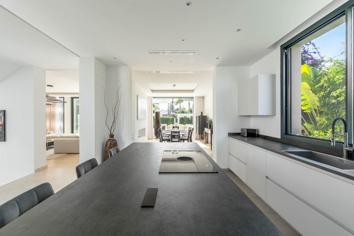 7 кровать 7 ванна Вилла для продажи в Guadalmina Baja, San Pedro de Alcántara