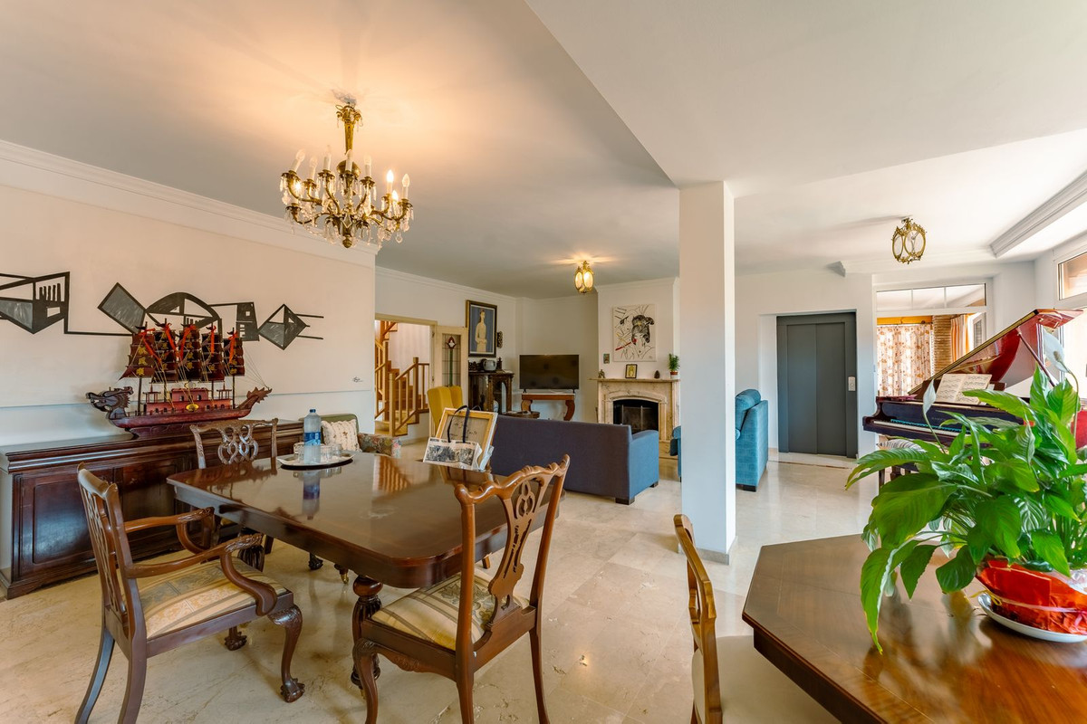 4 кровать 4 ванна Вилла для продажи в San Pedro de Alcántara