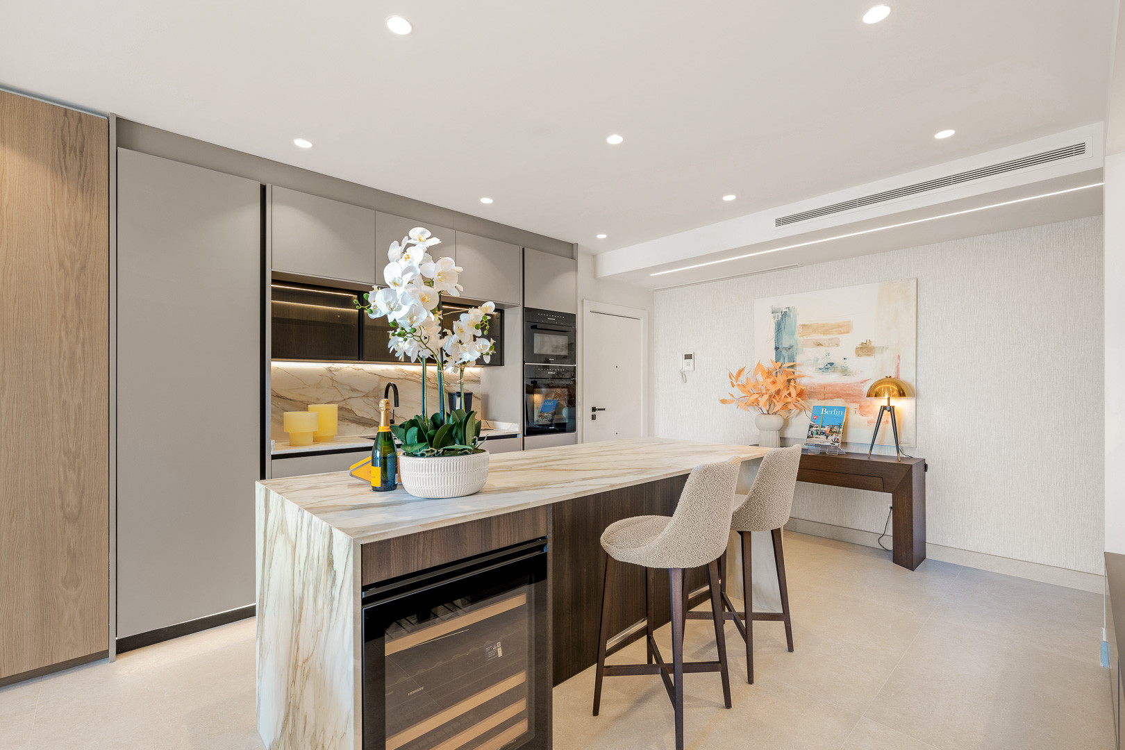 Piso de 3 Dormitorios y 2 Baños en venta en Estepona