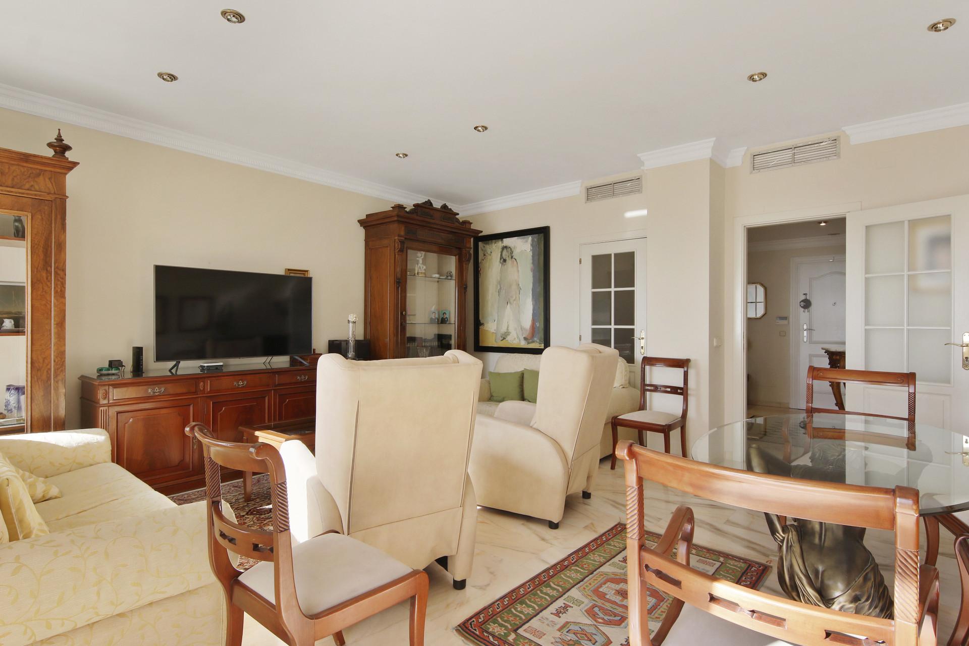 3 спални - Апартамент за продажба в La Alqueria, Estepona