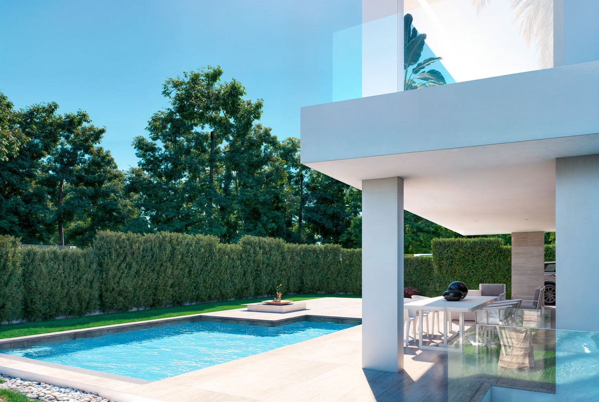 Casa de 5 Dormitorios en venta en Estepona