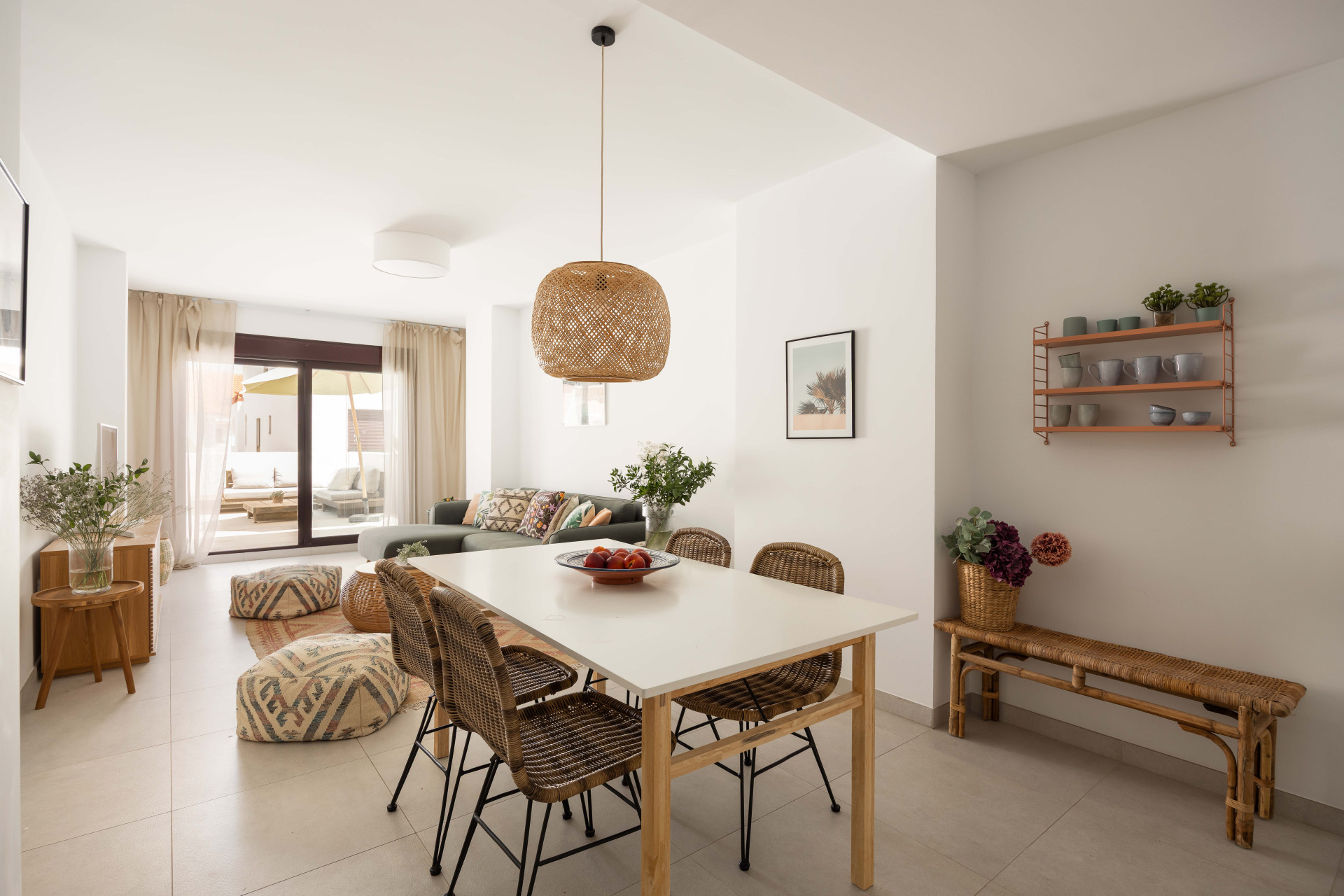Piso de 3 Dormitorios y 2 Baños en venta en Nueva Andalucía, Marbella
